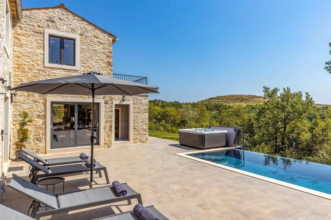 Villa La Vinella With Heated Pool Buje