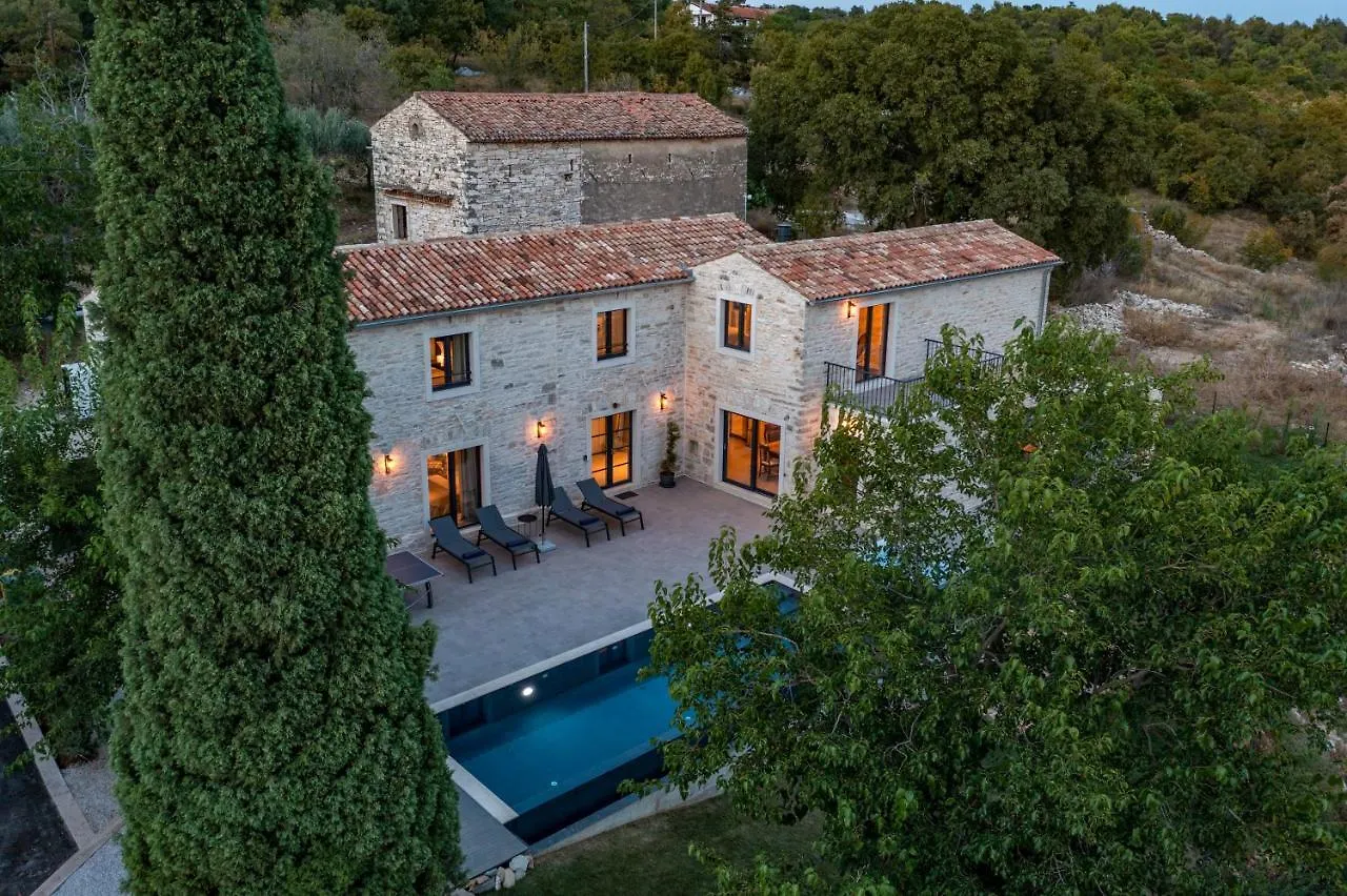 Villa La Vinella With Heated Pool Buje Croatia