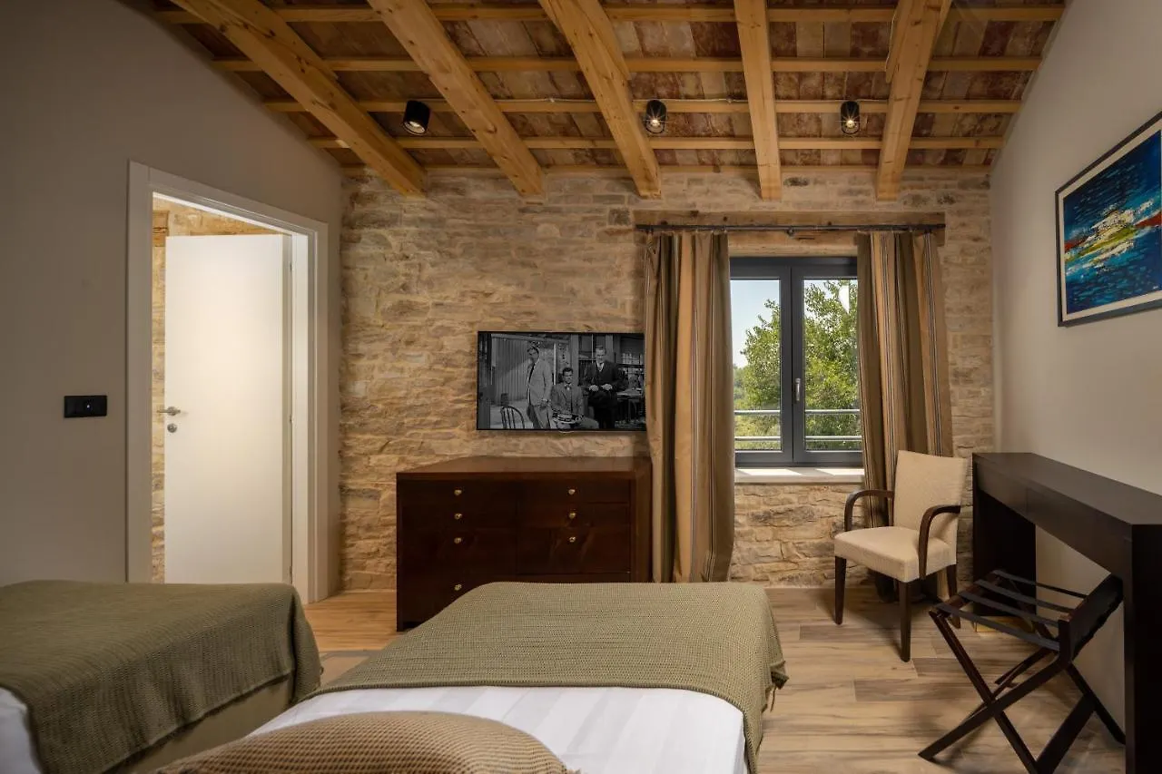 Villa La Vinella With Heated Pool Buje Croatia