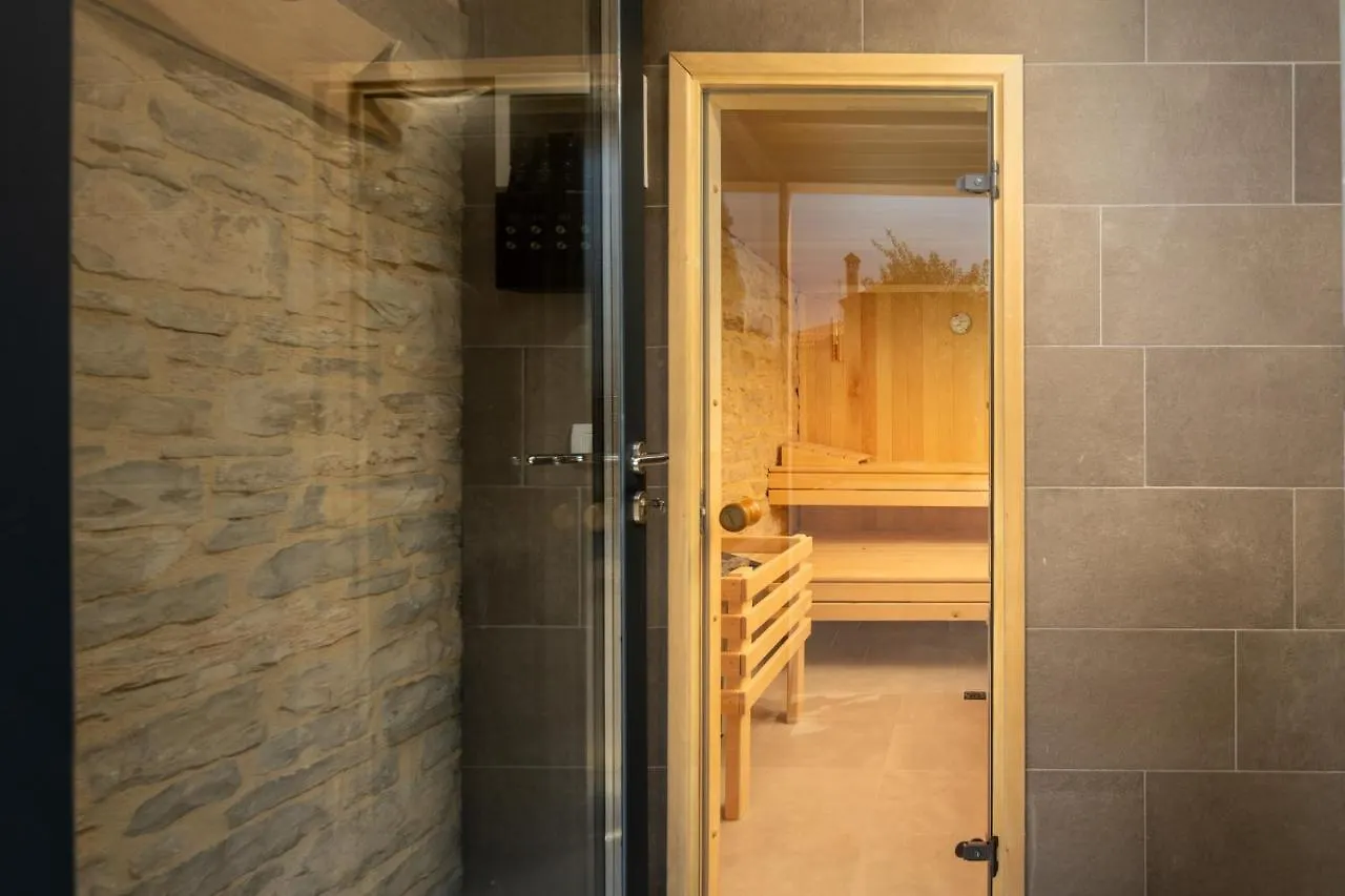Villa La Vinella With Heated Pool 布耶