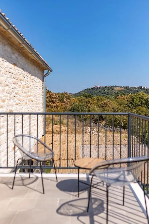 Villa La Vinella With Heated Pool Buje