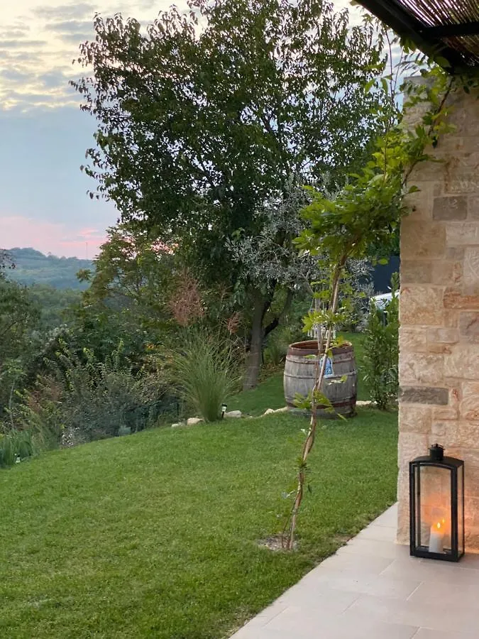 Villa La Vinella With Heated Pool Buje 0*,