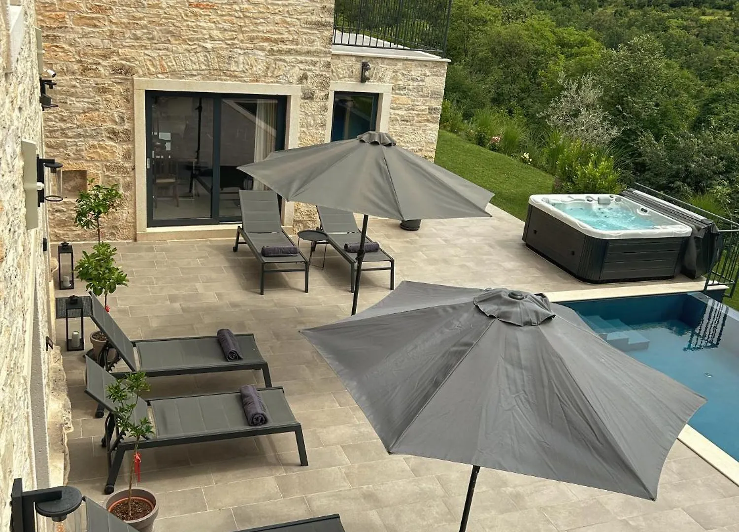 Villa La Vinella With Heated Pool Buje 0*,