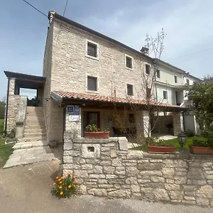 Apartman App Gasi, Buje